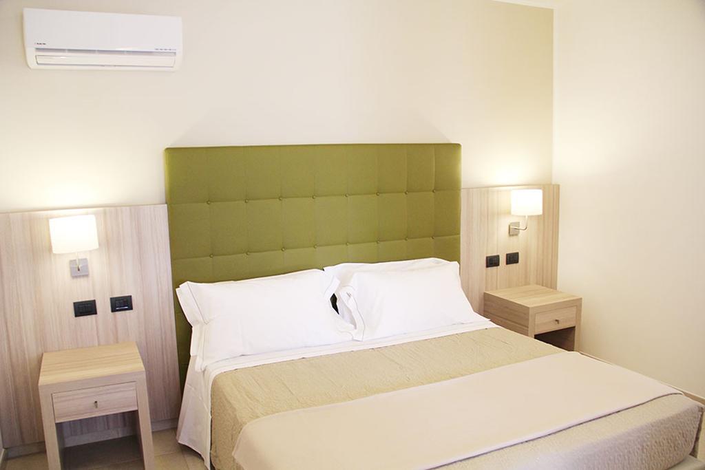 Relais Lali' Guest House Mottola Ruang foto