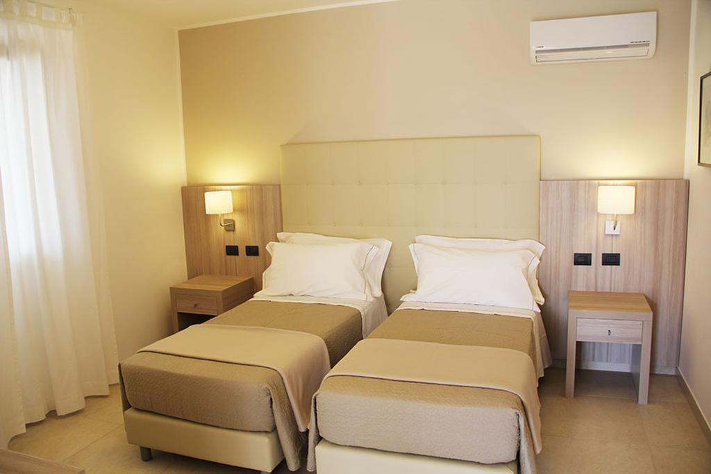 Relais Lali' Guest House Mottola Ruang foto