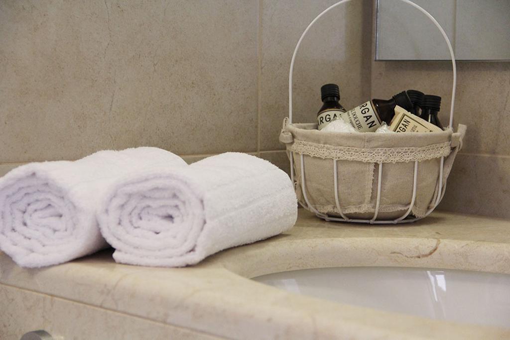 Relais Lali' Guest House Mottola Ruang foto