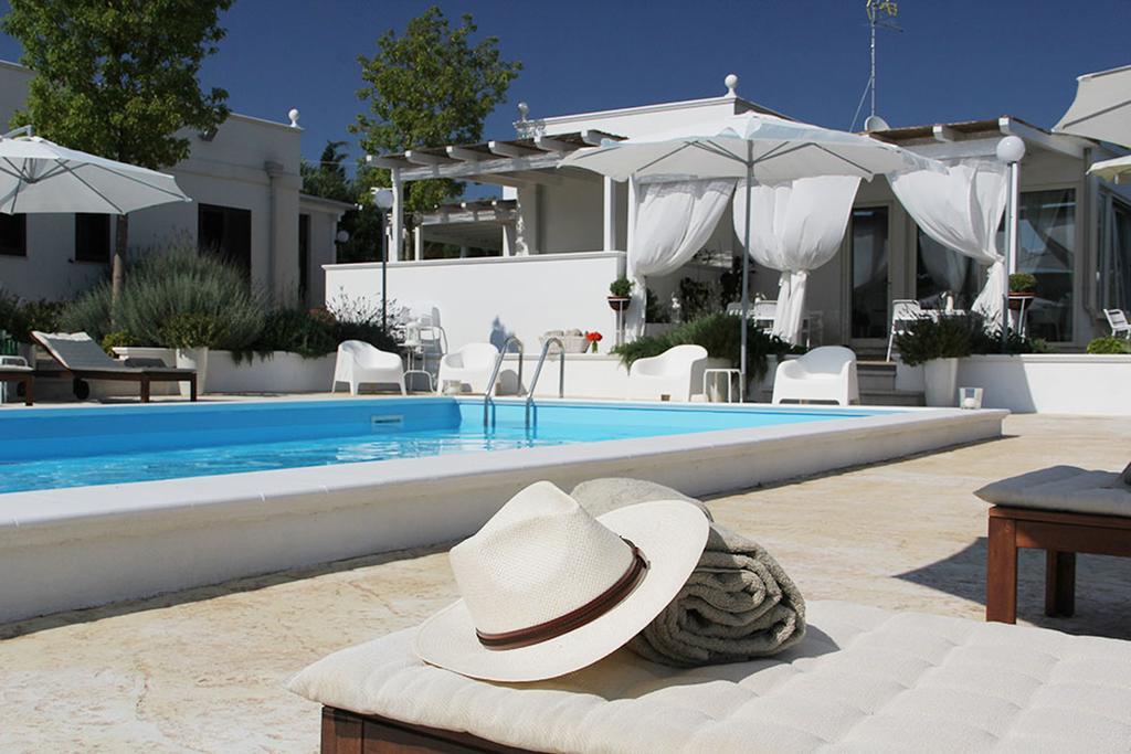 Relais Lali' Guest House Mottola Bagian luar foto