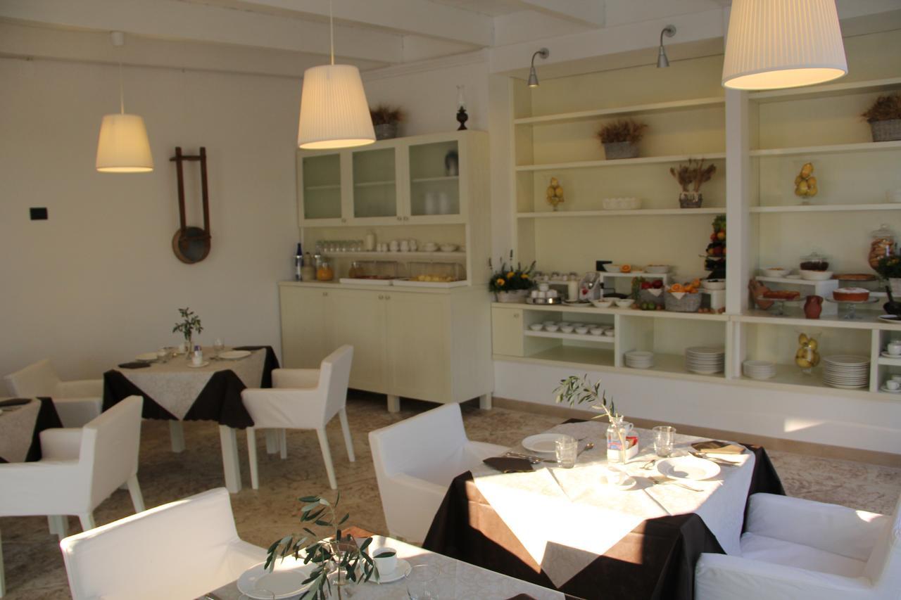 Relais Lali' Guest House Mottola Bagian luar foto