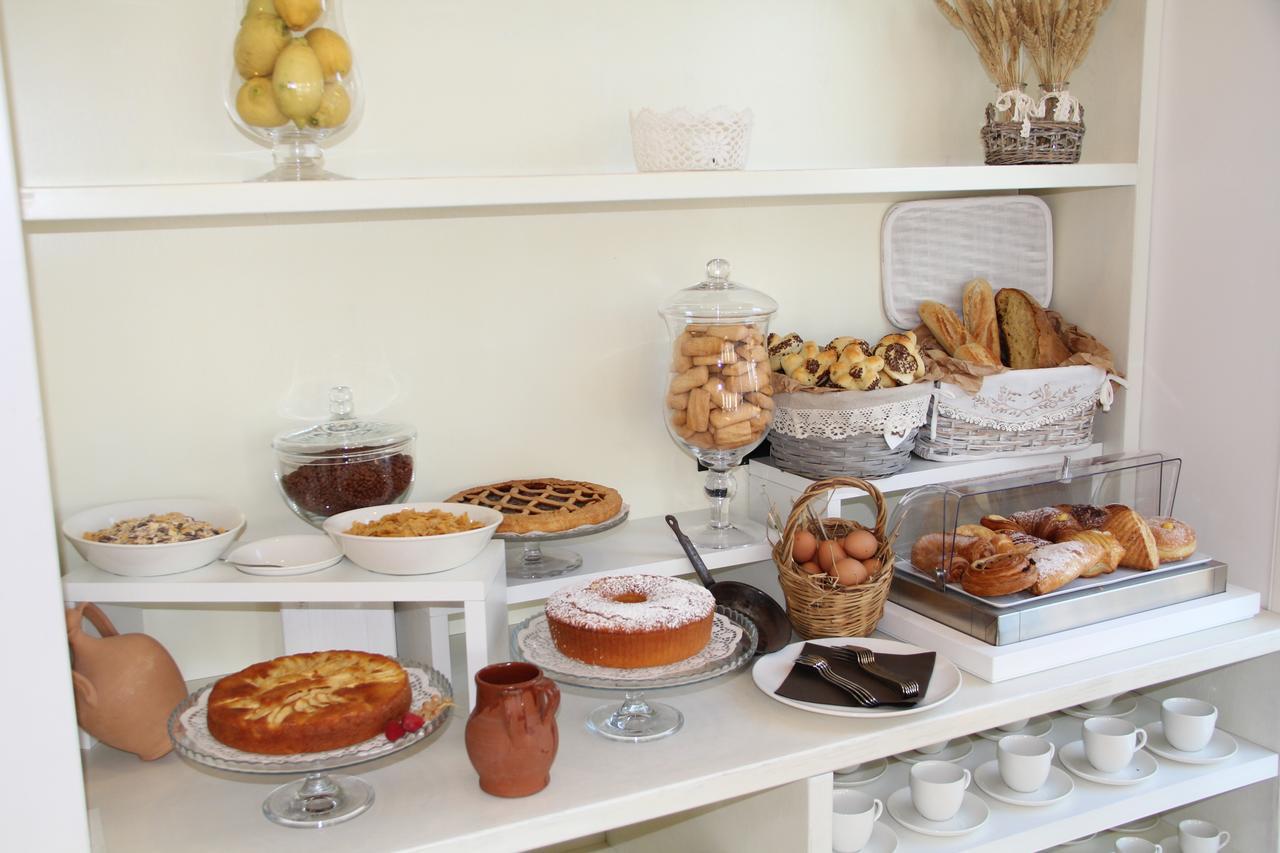 Relais Lali' Guest House Mottola Bagian luar foto