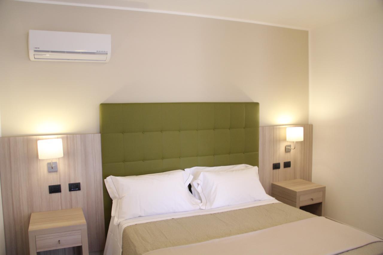 Relais Lali' Guest House Mottola Bagian luar foto